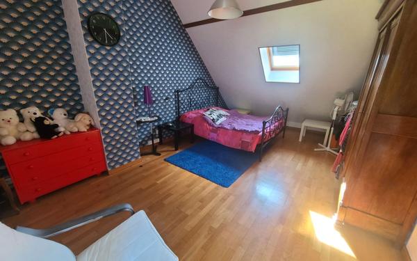 Maison à vendre    6 pièces • 1 346 m2 Brasles