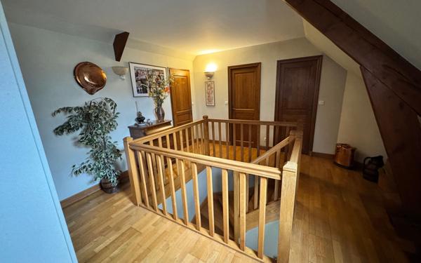 Maison à vendre    6 pièces • 1 346 m2 Brasles