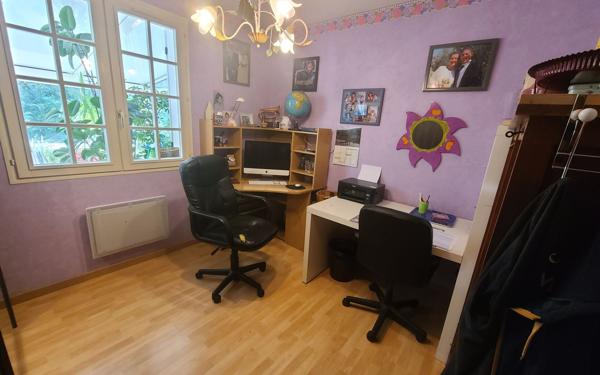 Maison à vendre    6 pièces • 1 346 m2 Brasles