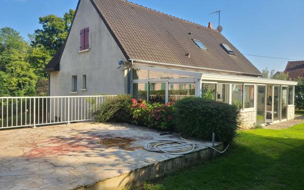 Maison à vendre    6 pièces • 1 346 m2 Brasles