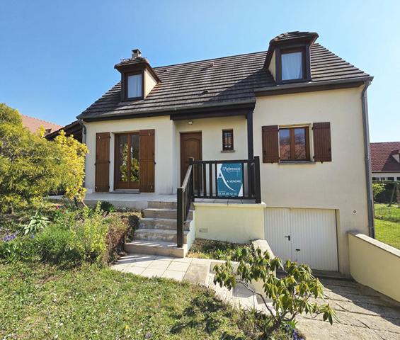 Maison Dourdan 5 pièces de 110 m2 pondérés