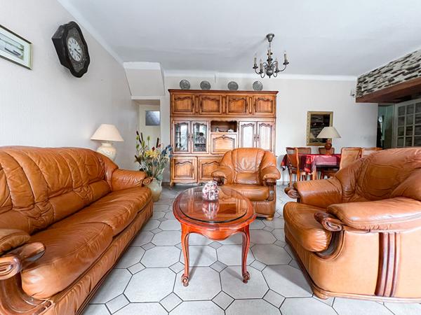 A VENDRE Maison 110m2- 3 Chambres- dont 1 en rez-de-chaussée-Les ponts de cé- Terrain de 900m2