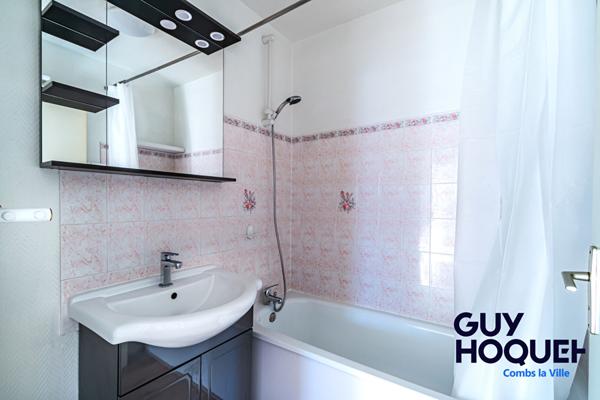 Appartement F3 en vente à COMBS LA VILLE _ Avec terrasse et BOX.