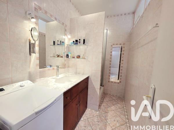 Maison à vendre 6 pièces 102 m² Auneau-Bleury-Saint-Symphorien