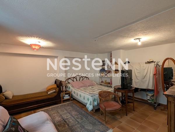 À VENDRE DRAGUIGNAN - Maison de ville avec terrasse sur les toits et double garage - Rare en centre-ville