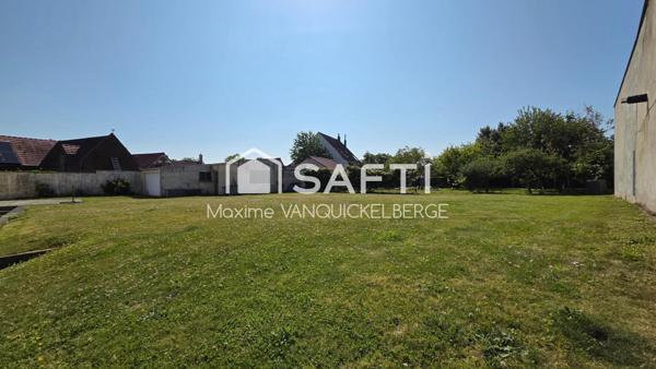 Plain pied individuel idéalement située à l’entrée des bois, dans le secteur prisé du hameau de Noulette