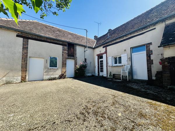 Sens (89100) Maison de village