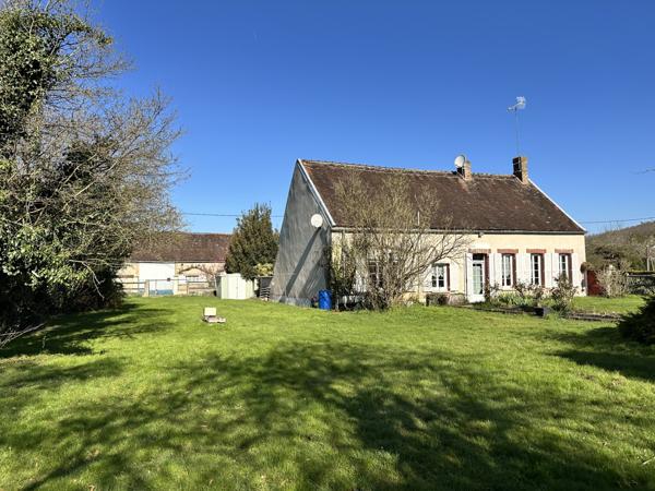 Sens (89100) Maison de village