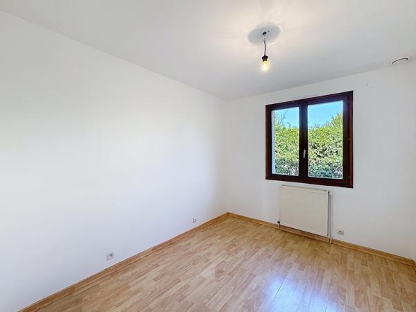 Trévoux (01600) Maison avec vue beaujolais, familiale 5 chambres avec piscine, terrain 819 m².