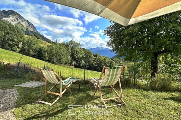 Rez-de-jardin de caractère avec vue dégagée