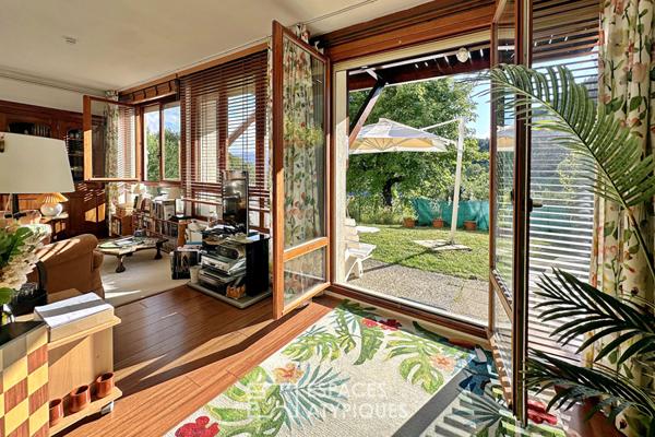 Rez-de-jardin de caractère avec vue dégagée