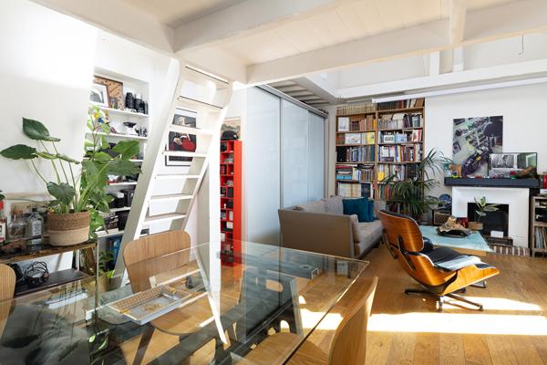 Duplex sous les toits, à deux pas du Canal Saint-Martin