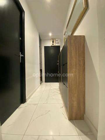 Appartement 3 pièces 62m2 avec loggia et cave à SETE (34)