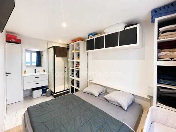 Appartement 3 pièces 62m2 avec loggia et cave à SETE (34)