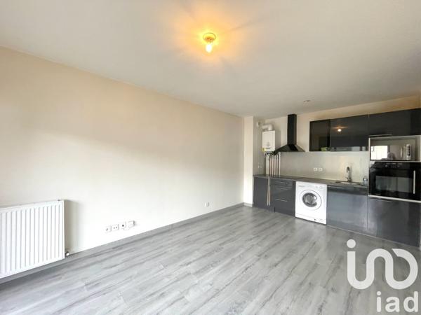 Appartement 2 pièces de 39 m² à Ris-Orangis (91130)