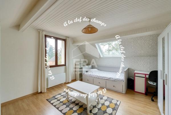 Maison Dourdan 7 pièce(s) 127 m2