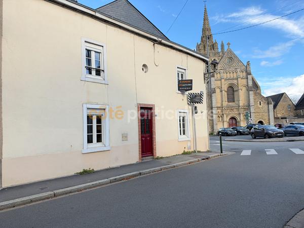 Vente
                Maison45,69 m² - 3 Pièces -
                    LAVAL (53000)
