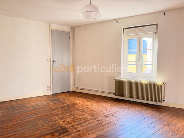 Vente
                Maison45,69 m² - 3 Pièces -
                    LAVAL (53000)