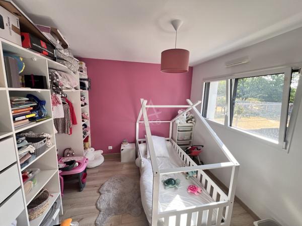 Maison 108 m²-4 chambres-497 m² de jardin