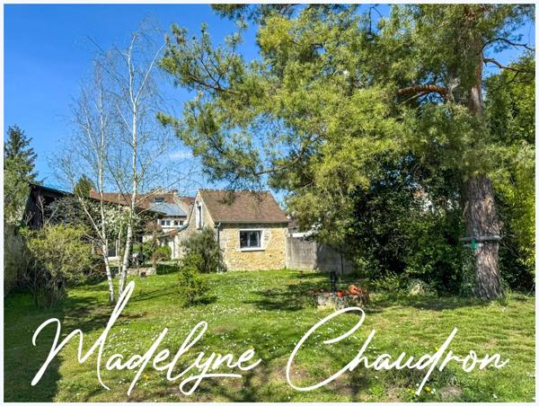 Maison ancienne rénovée avec jardin et dépendances – Centre de Cerny