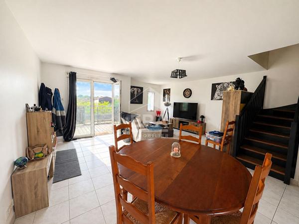 Appartement 3 pièces à vendre à Saintes avec vue sur la Charente