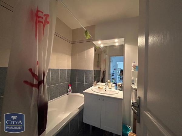 Appartement à louer 2 pièces 48.23m² Le Mans (72000)