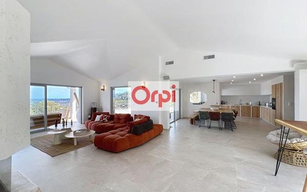 Maison à vendre    8 pièces •  Porto-Vecchio