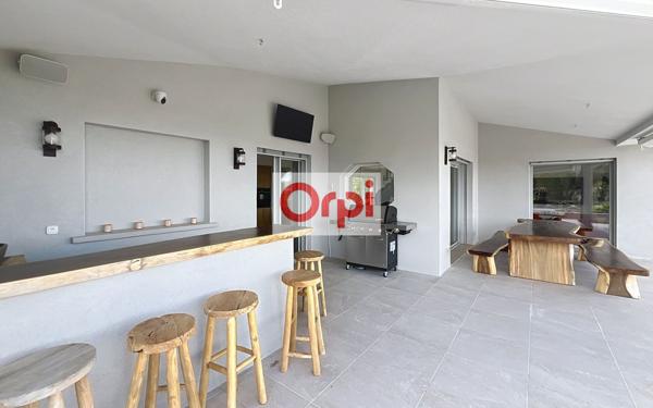 Maison à vendre    8 pièces •  Porto-Vecchio