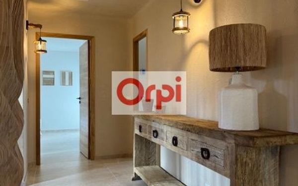 Maison à vendre    8 pièces •  Porto-Vecchio