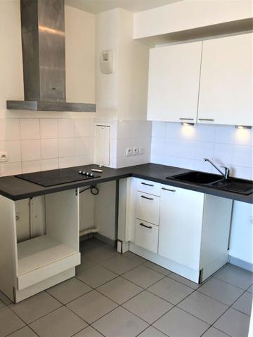 Appartement Alfortville 1 pièce 35.11 m² avec balcon et place de parking