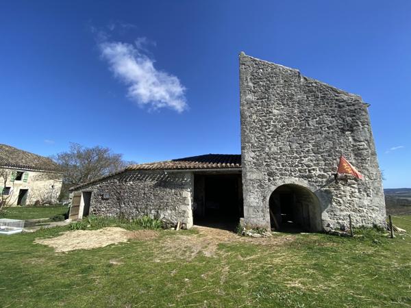Lauzerte (82110) Lauzerte Ferme En Pierre Avec Grange à Renover, Belle Vues Et 3+ Hectares Terrain