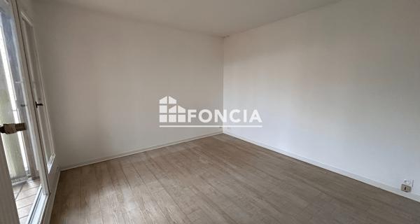 Location Appartement 4 pièces 82.11 m² - Rennes 35200
