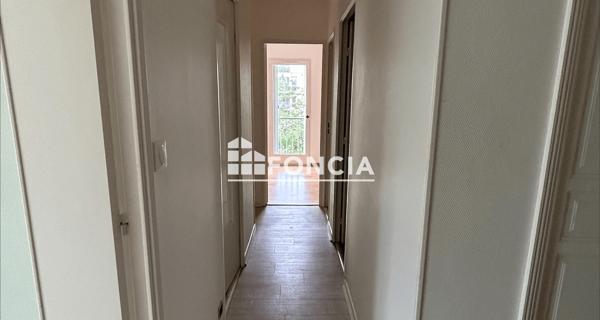 Location Appartement 4 pièces 82.11 m² - Rennes 35200