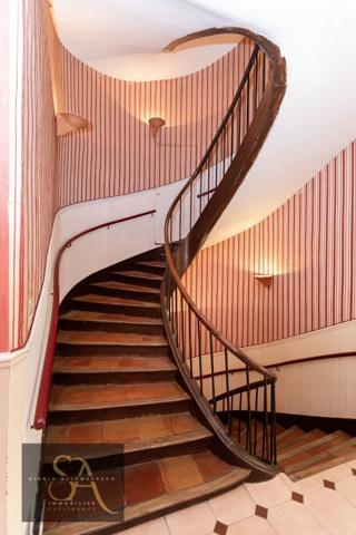 Maison de Maître avec 7 chambres, 2 bureaux,  GARAGE,  à CASTELNAUDARY (11), entre Toulouse et Carcassonne