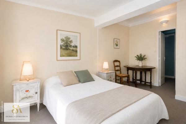 Maison de Maître avec 7 chambres, 2 bureaux,  GARAGE,  à CASTELNAUDARY (11), entre Toulouse et Carcassonne