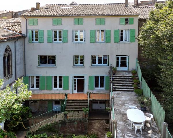 Maison de Maître avec 7 chambres, 2 bureaux,  GARAGE,  à CASTELNAUDARY (11), entre Toulouse et Carcassonne