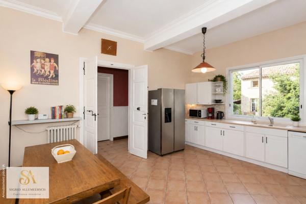 Maison de Maître avec 7 chambres, 2 bureaux,  GARAGE,  à CASTELNAUDARY (11), entre Toulouse et Carcassonne