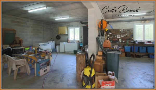 Belle villa de 2002 avec grand terrain et grand garage  SAINT LAURENT DE CERDANS (66)