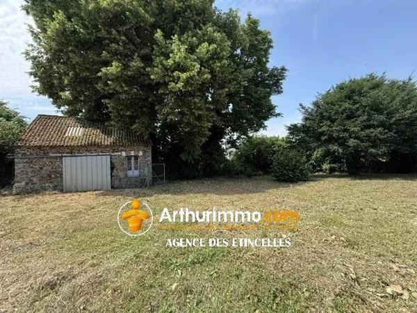 Vente                                                      Terrain
                        
                                                            à Martigné-Ferchaud