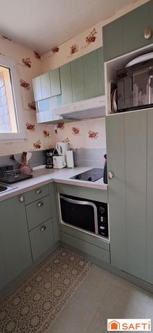 Beau studio cusine séparé et balcon 3m²