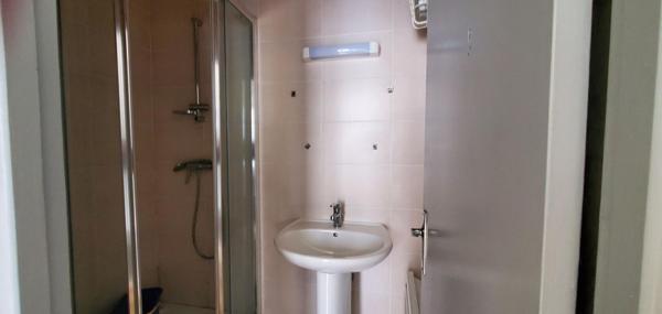 APPARTEMENT DE CARACTÈRE IMMEUBLE 1900 EN PLEIN C?UR DE VILLE