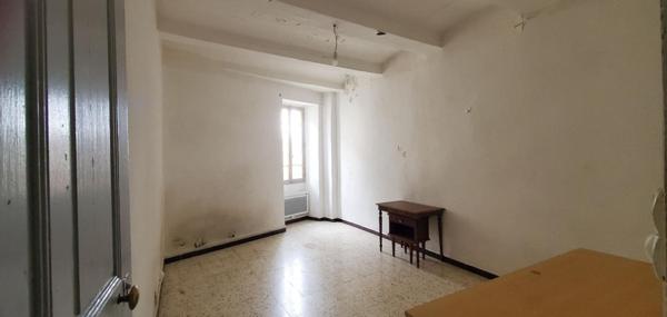 APPARTEMENT DE CARACTÈRE IMMEUBLE 1900 EN PLEIN C?UR DE VILLE