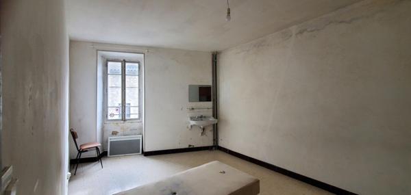 APPARTEMENT DE CARACTÈRE IMMEUBLE 1900 EN PLEIN C?UR DE VILLE