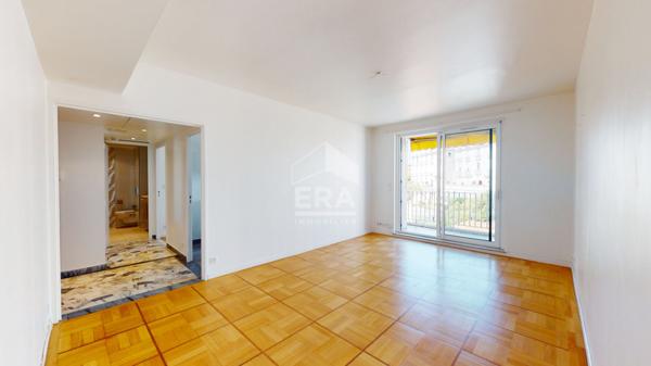 NICE - FLEURS / F. GROSSO : MAGNIFIQUE 2 PIÈCES AVEC TERRASSE EN DERNIER ÉTAGE