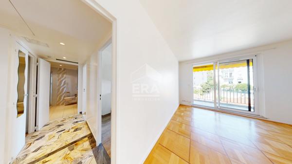 NICE - FLEURS / F. GROSSO : MAGNIFIQUE 2 PIÈCES AVEC TERRASSE EN DERNIER ÉTAGE