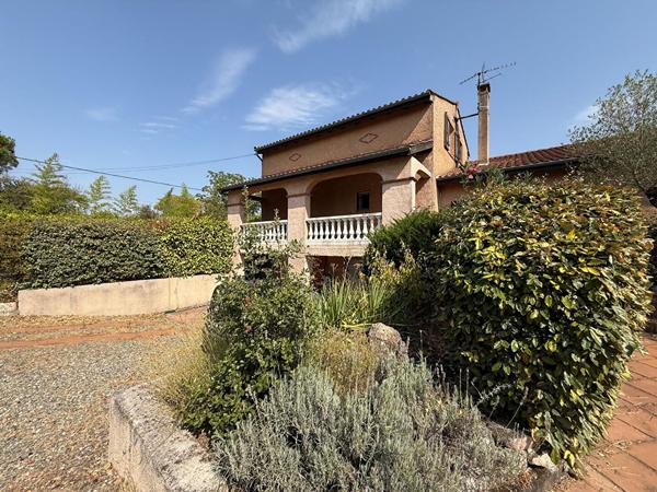 A LOUER - PLAISANCE DU TOUCH - Maison 5 pièces 138 m² avec climatisation, piscine sécurisée et jardin cloturé - G1325