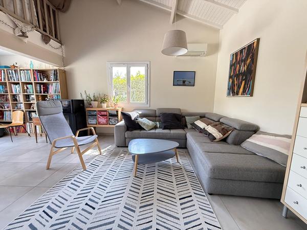 A LOUER - PLAISANCE DU TOUCH - Maison 5 pièces 138 m² avec climatisation, piscine sécurisée et jardin cloturé - G1325