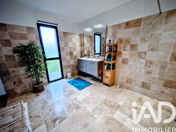 Maison à vendre 5 pièces 182 m² Lamonzie-Saint-Martin