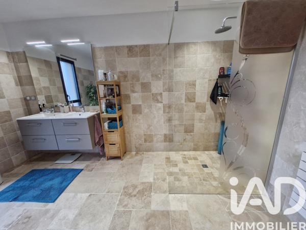 Maison à vendre 5 pièces 182 m² Lamonzie-Saint-Martin