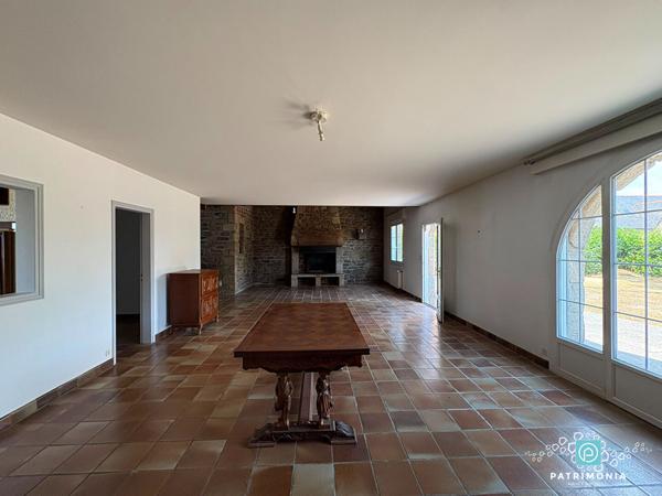 56520 GUIDEL Maison de caractère en pierre à Guidel - 4 chambres